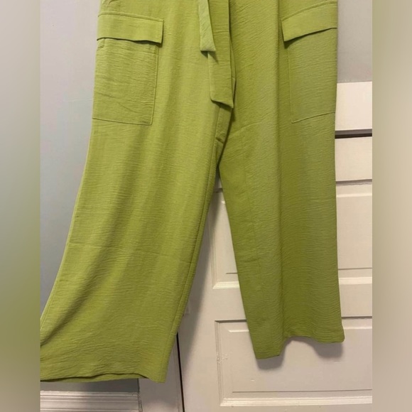 Tie-Front Crepe Wide Leg Pants - Picture 2 of 10